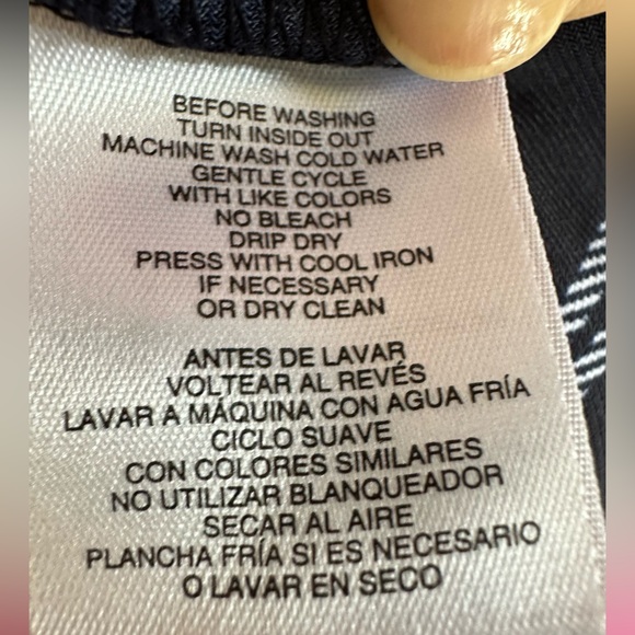 Nine West sleeveless top. Navy Size M - Picture 2 of 7